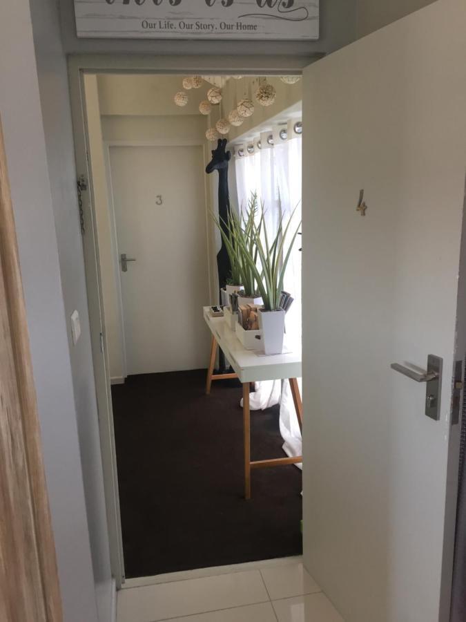 Man And Tree House Apartment Cape Town Exterior foto